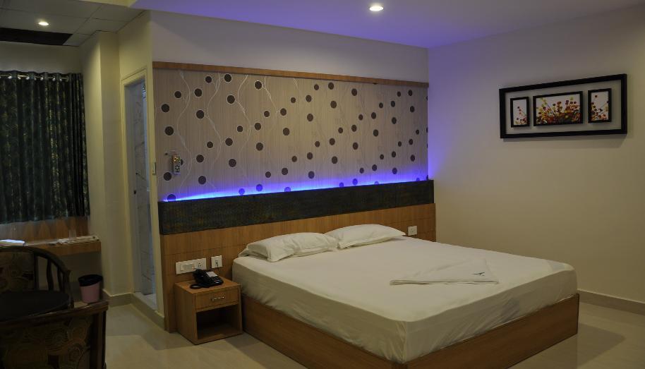 Hotel Athidi Grand Visakhapatnam Rum bild